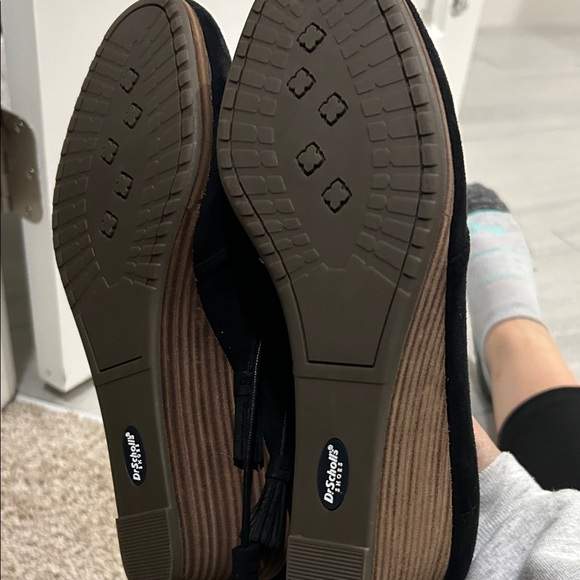 Chic Black Lace-Up Women's Boots - Picture 3 of 5